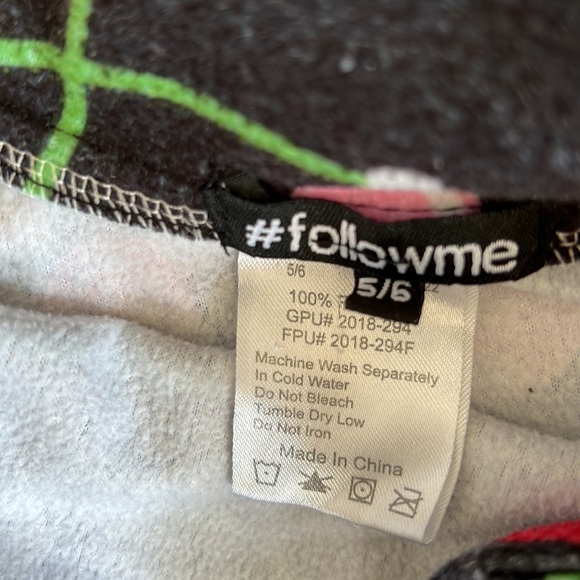 Christmas light size 5/6 flannel pajama set - Picture 4 of 5